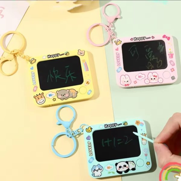 Mini Graffiti Board Keychain – Cartoon Reusable Tablet