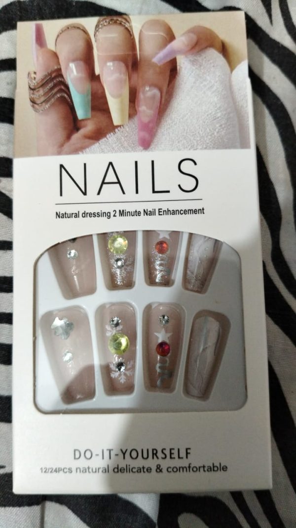 Stylish Fake Nails Set – 10 Pcs Artificial Nails