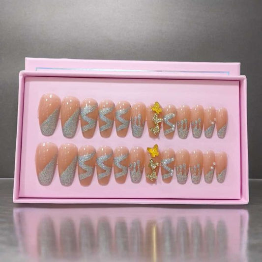 O.two.o 24pcs Detachable Nails with Accessories