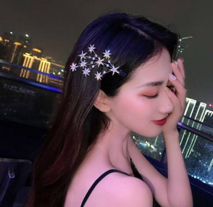 Gold Plated Hair Pin with Stones – Modern Design