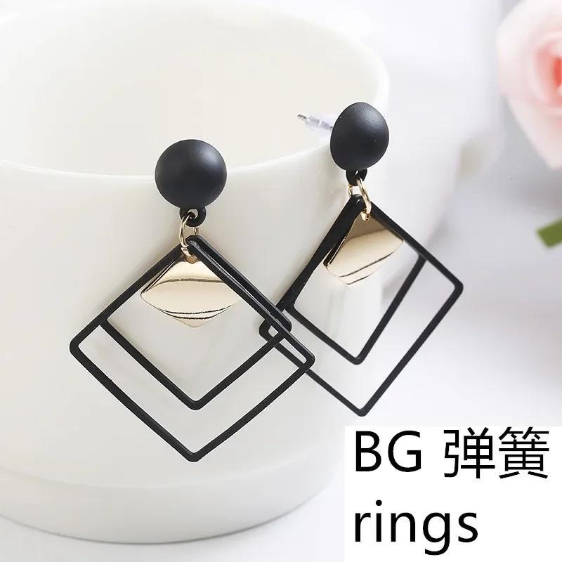 Black Square Design Earrings for Women – 2 Pcs